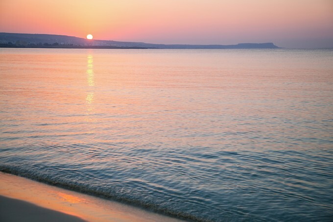 Tranquil morning seascape, sea at dawn